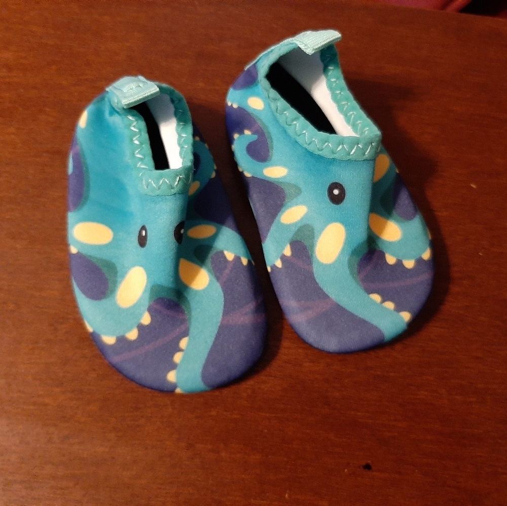 Infant water shoes